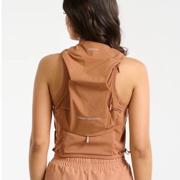 ECHT Aparell Neutral Midern Women's Hydration Vest - Picture 2 of 5
